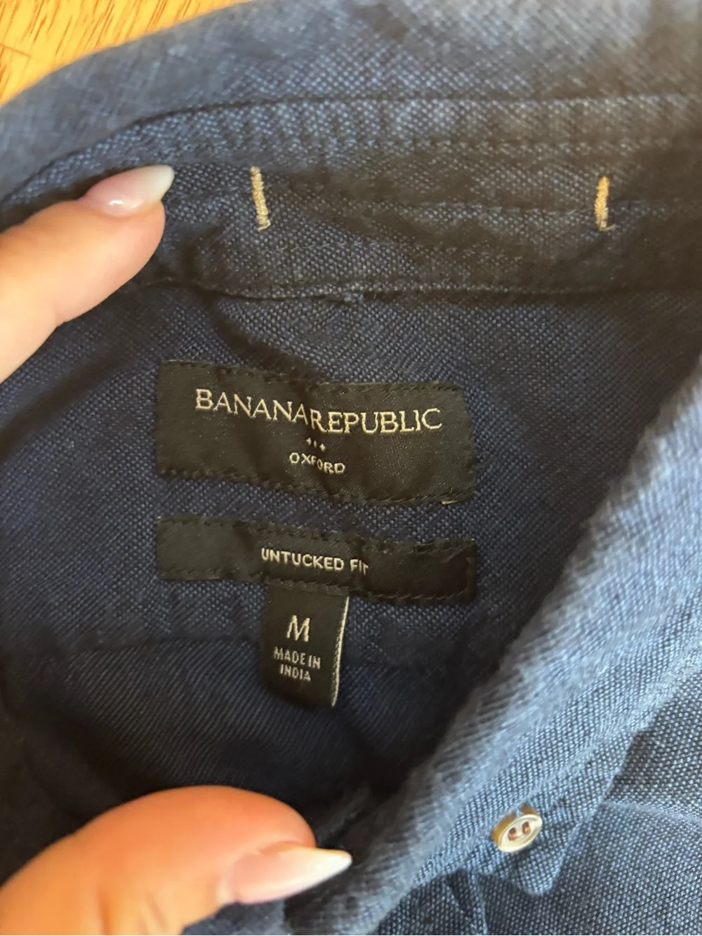 Banana Republic Navy Short-Sleeve Linen Button-Down Shirt Oxford untucked fit